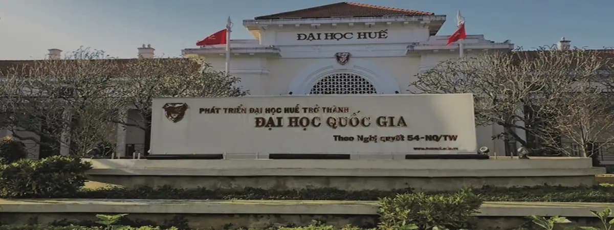 Hue University of Medicine and Pharmacy Banner