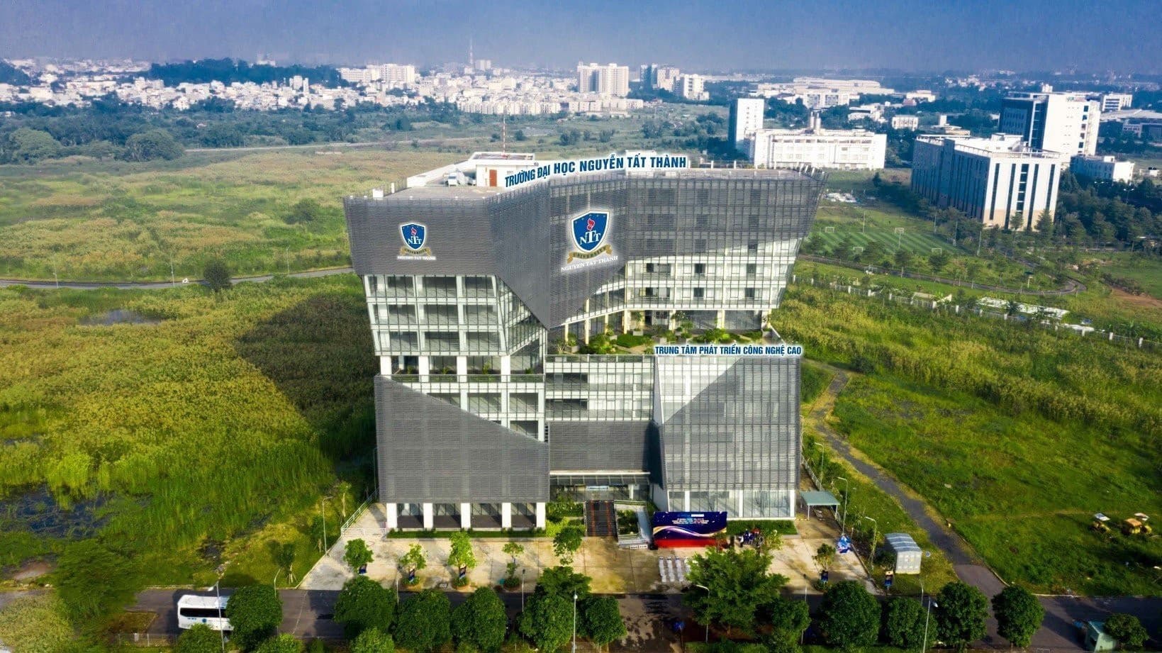 Nguyen Tat Thanh University (Faculty of Medicine) Banner